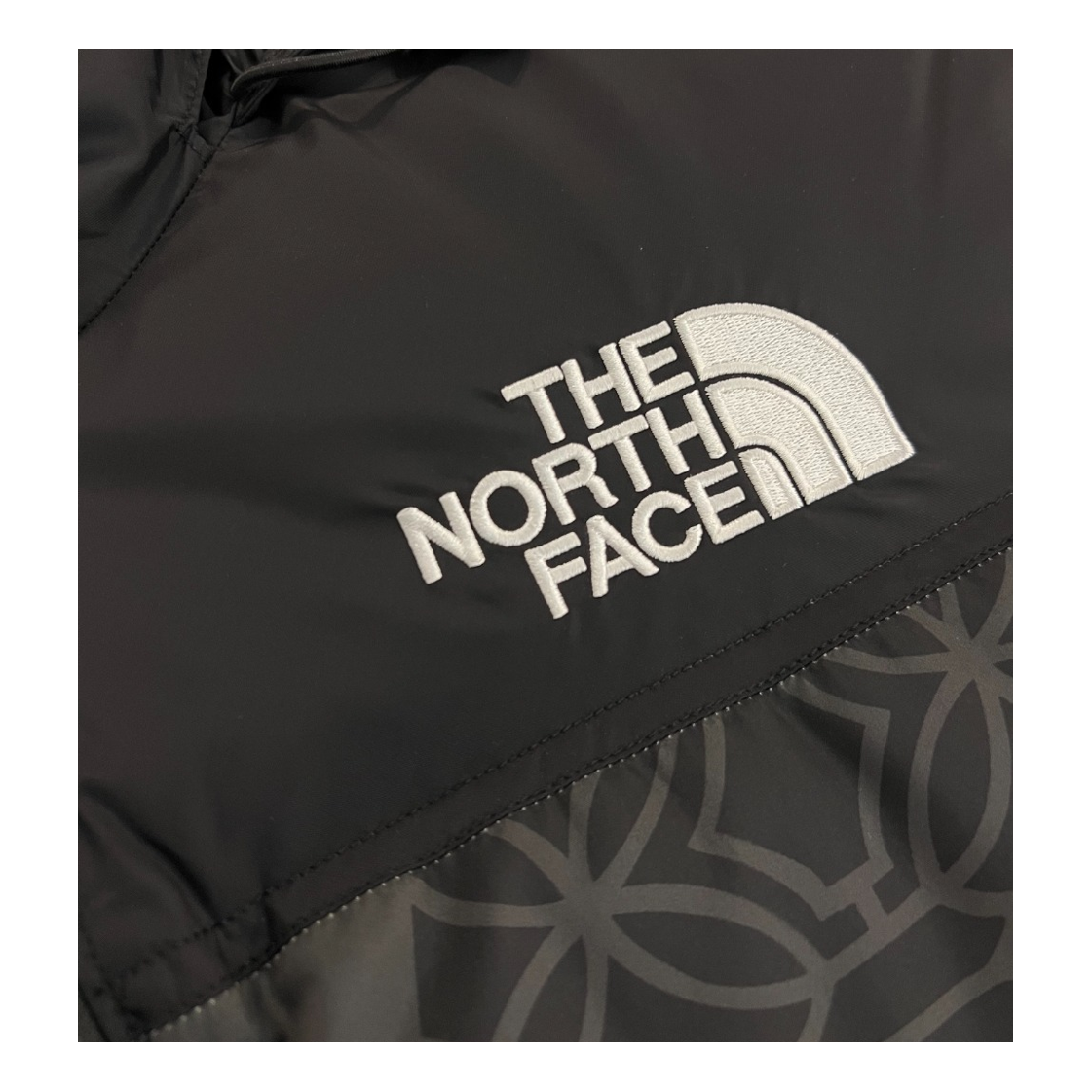 The North Face 1996 Nuptse Patterned Down Jacket - Black